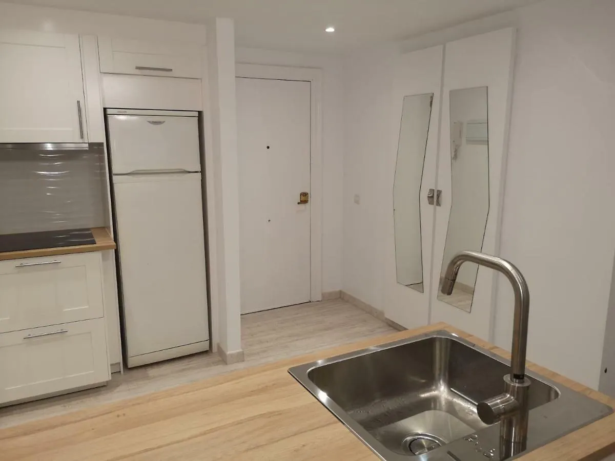 Eden Apartment Torremolinos 0*,